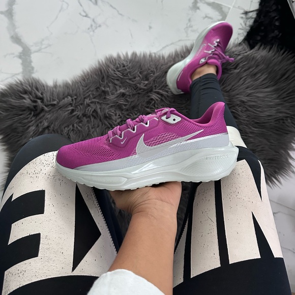 Nike Air Zoom Pegasus Premium 41 - Picture 2 of 10